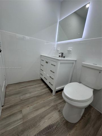 3609 SW 27th St 3609, Miami, FL 33133