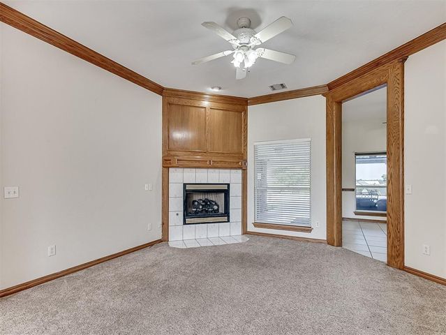 809 Grandview Rd, Tuttle, OK 73089
