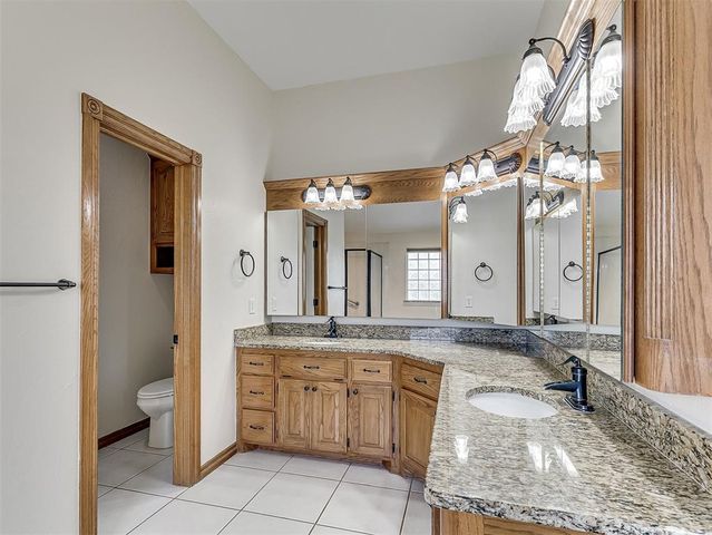 809 Grandview Rd, Tuttle, OK 73089