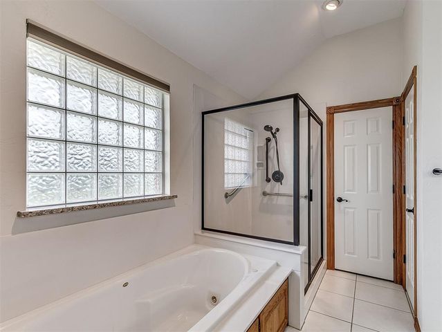 809 Grandview Rd, Tuttle, OK 73089