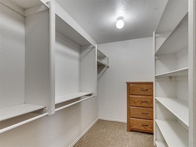 809 Grandview Rd, Tuttle, OK 73089