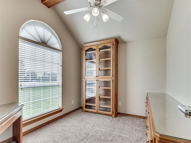 809 Grandview Rd, Tuttle, OK 73089