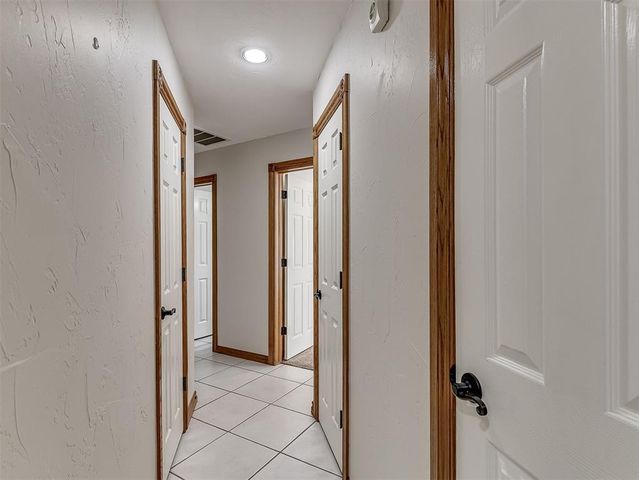 809 Grandview Rd, Tuttle, OK 73089