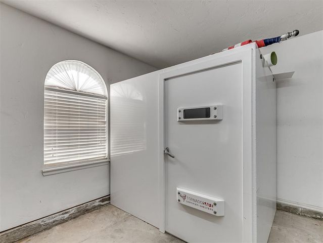 809 Grandview Rd, Tuttle, OK 73089
