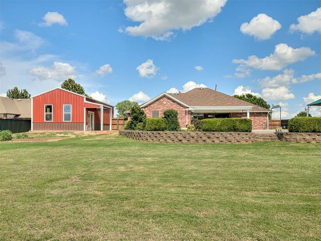 809 Grandview Rd, Tuttle, OK 73089