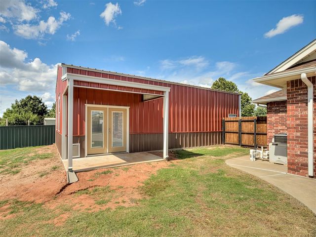 809 Grandview Rd, Tuttle, OK 73089
