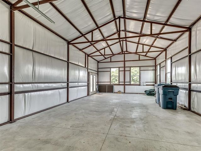 809 Grandview Rd, Tuttle, OK 73089