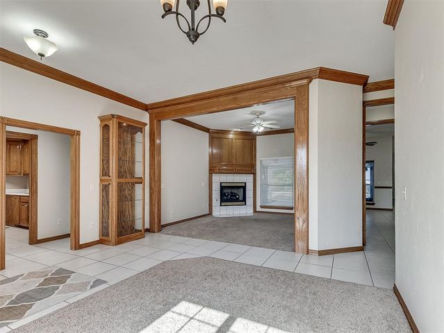 809 Grandview Rd, Tuttle, OK 73089