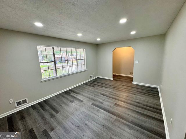 6061 Tina Lane, Rex, GA 30273