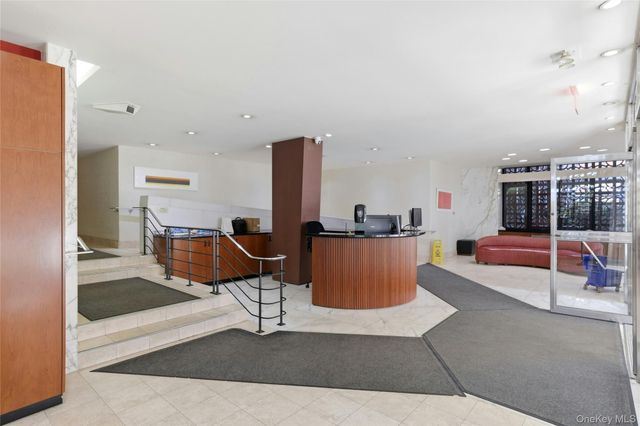 70-20 108th Street 9S, Forest Hills, NY 11375