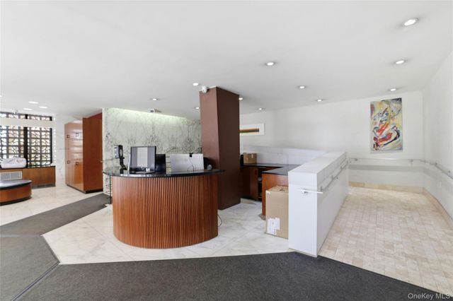 70-20 108th Street 9S, Forest Hills, NY 11375