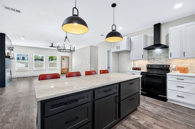 1172 Dixie Estates Way, Whitesboro, TX 76273