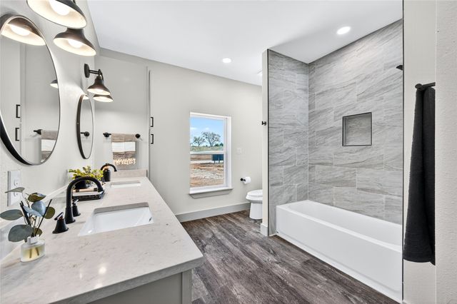 1172 Dixie Estates Way, Whitesboro, TX 76273