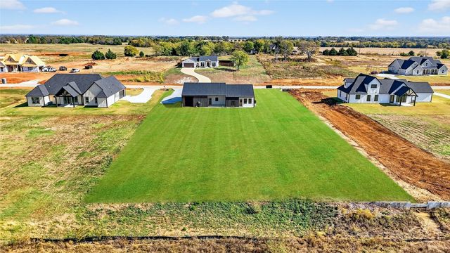 1172 Dixie Estates Way, Whitesboro, TX 76273