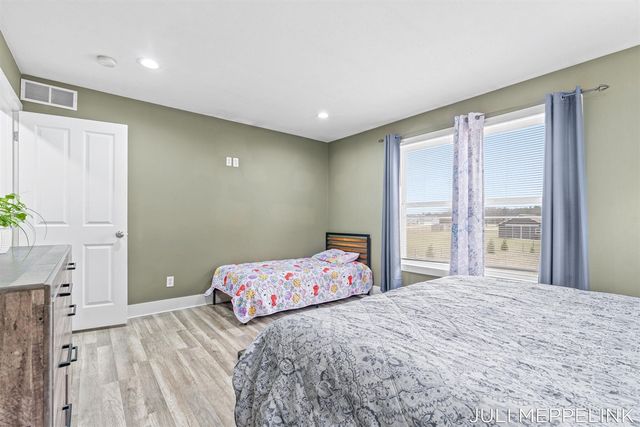 8700 142nd Avenue, West Olive, MI 49460