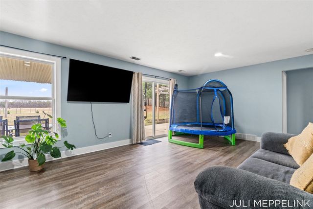 8700 142nd Avenue, West Olive, MI 49460