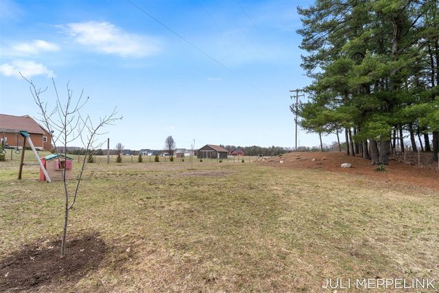 8700 142nd Avenue, West Olive, MI 49460