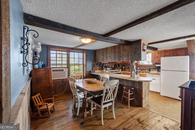 434 Mill Creek Drive, Dawsonville, GA 30534