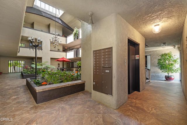 111 S Orange Grove Boulevard 309, Pasadena, CA 91105