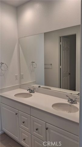 376 Berrybush Street, Hemet, CA 92543