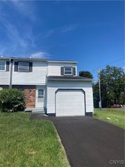 8050 Lucas Drive B, Clay, NY 13041