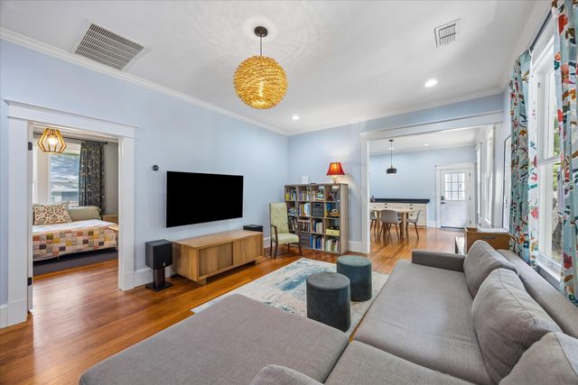 806 Blanco ST, Austin, TX 78703