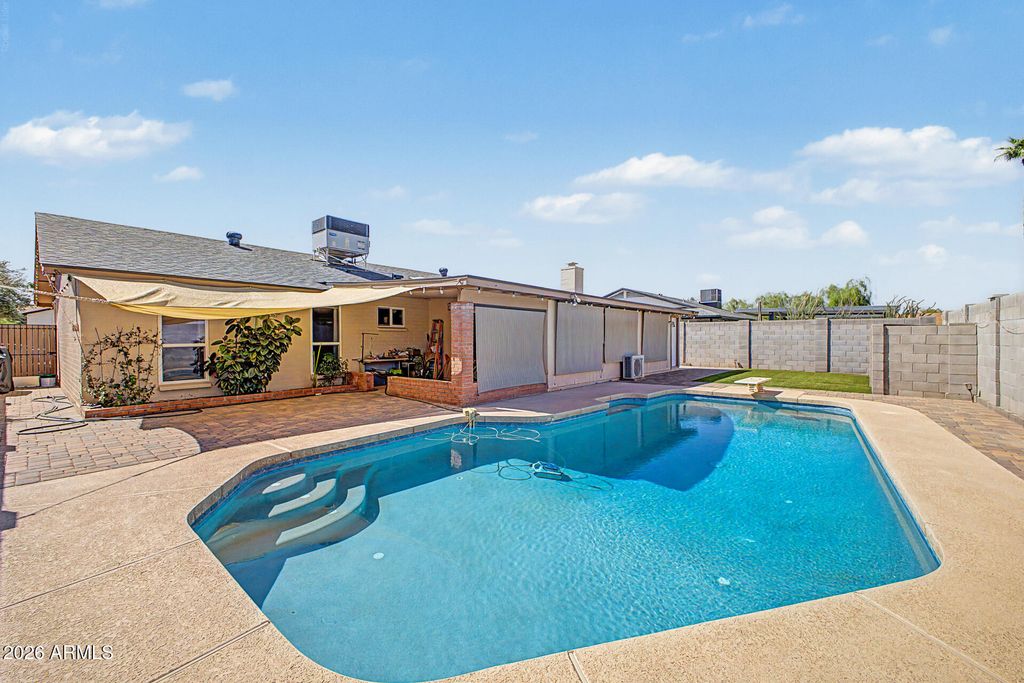 1608 W STRAFORD Drive, Chandler, AZ 85224 — exterior