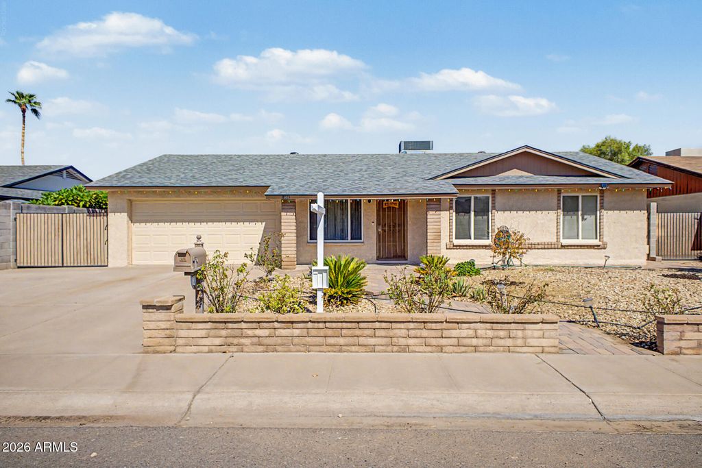 1608 W STRAFORD Drive, Chandler, AZ 85224 — photo 2