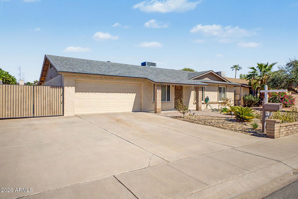 1608 W STRAFORD Drive, Chandler, AZ 85224 — photo 3