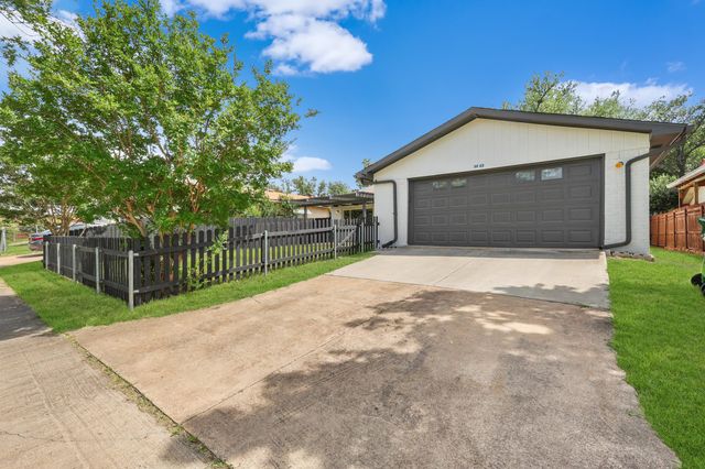 3022 Ravine Trail, Carrollton, TX 75007