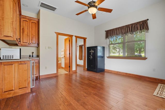 1801 W 64 Highway, El Paso, AR 72045