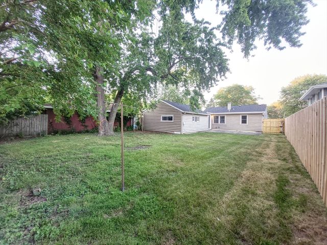 14610 Sawyer Avenue, Midlothian, IL 60445