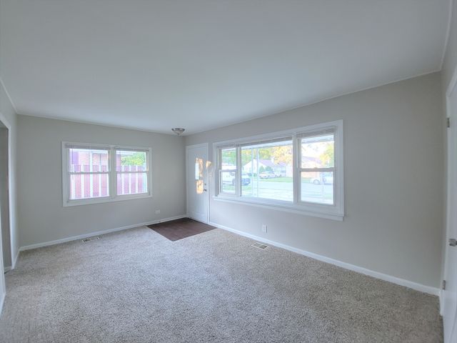 14610 Sawyer Avenue, Midlothian, IL 60445