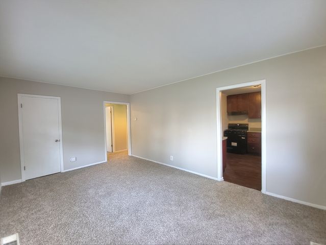 14610 Sawyer Avenue, Midlothian, IL 60445