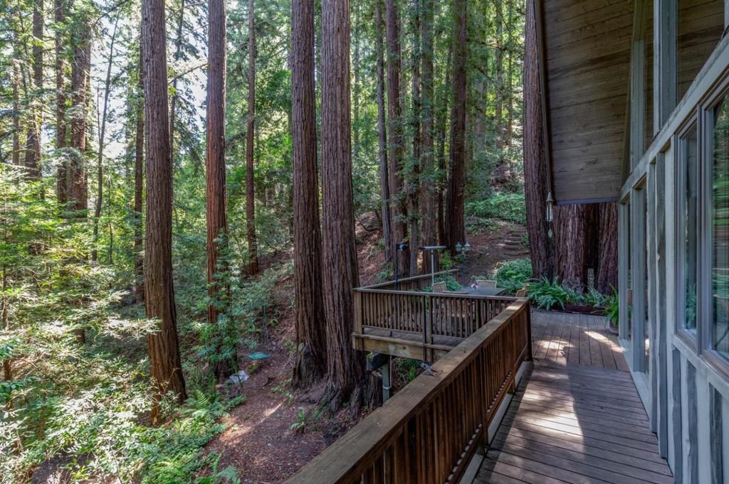 Image 14 of property listing at 573 Patrol Road, Woodside, CA 94062