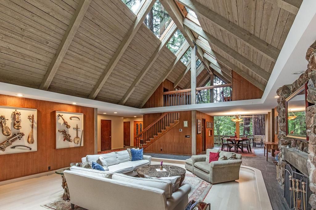 Image 4 of property listing at 573 Patrol Road, Woodside, CA 94062