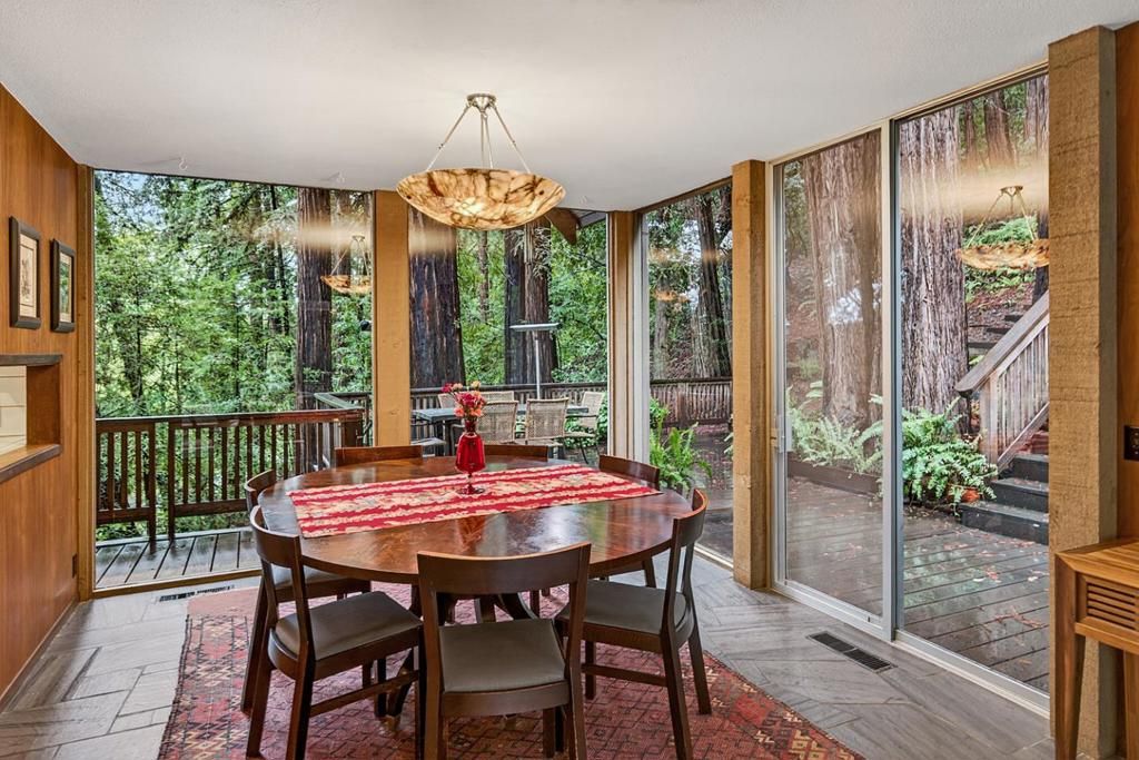 Image 6 of property listing at 573 Patrol Road, Woodside, CA 94062