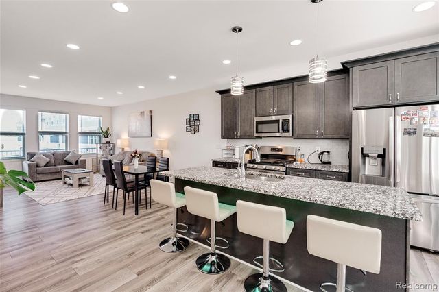 5973 Stella Drive, Troy, MI 48085