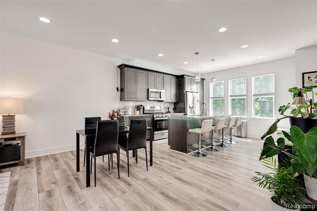 5973 Stella Drive, Troy, MI 48085