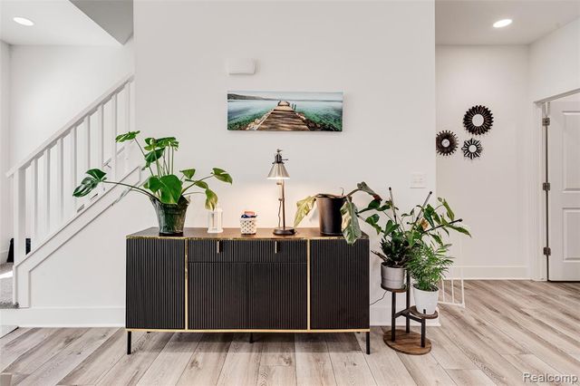 5973 Stella Drive, Troy, MI 48085