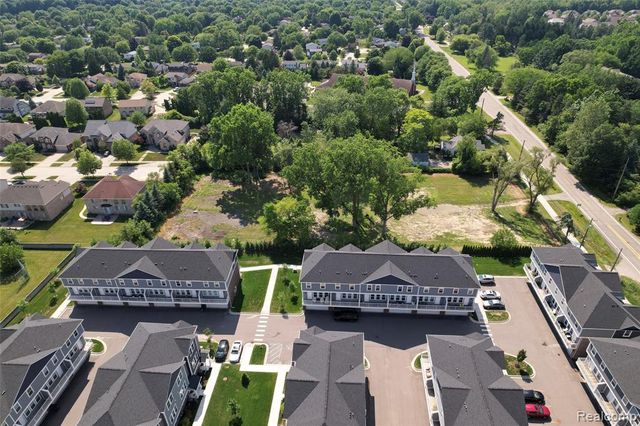 5973 Stella Drive, Troy, MI 48085