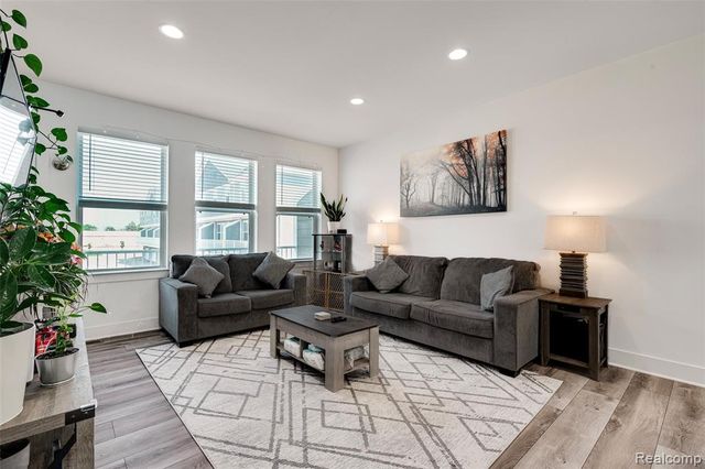 5973 Stella Drive, Troy, MI 48085