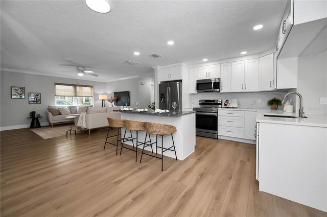 8082 ANNWOOD ROAD, Seminole, FL 33777