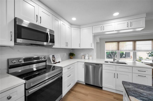 8082 ANNWOOD ROAD, Seminole, FL 33777