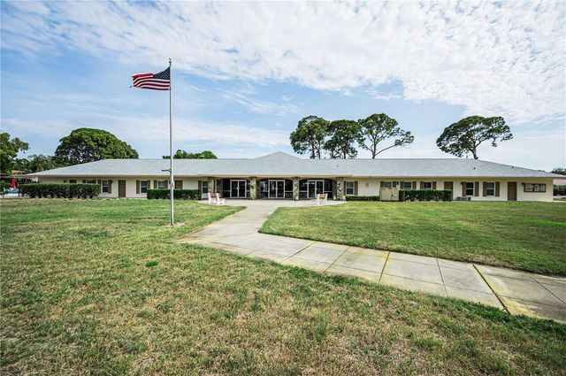 8082 ANNWOOD ROAD, Seminole, FL 33777