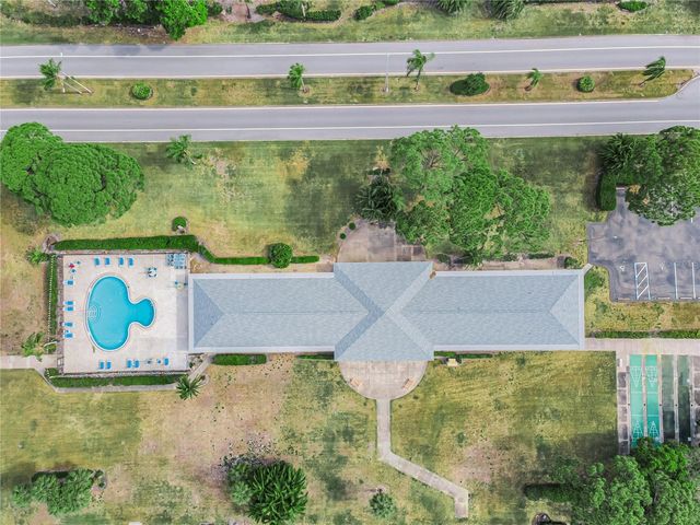 8082 ANNWOOD ROAD, Seminole, FL 33777