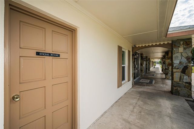 8082 ANNWOOD ROAD, Seminole, FL 33777