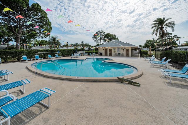8082 ANNWOOD ROAD, Seminole, FL 33777