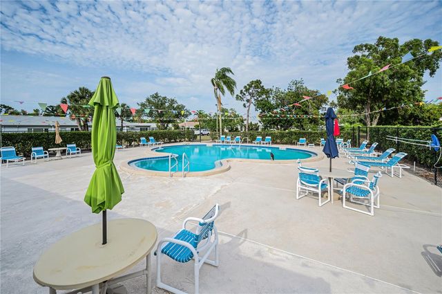 8082 ANNWOOD ROAD, Seminole, FL 33777