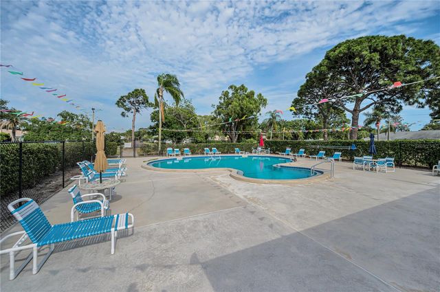 8082 ANNWOOD ROAD, Seminole, FL 33777